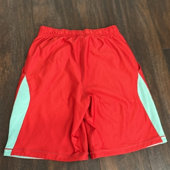 Nike Gently Used Red Dri-Fit Basketball Shorts Sz L (boys) - Picture 7 of 7
